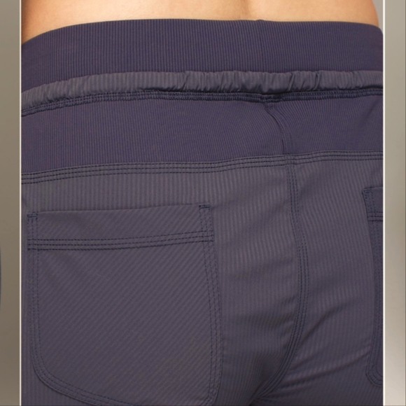 Lululemon Street To Studio Pant *Unlined light purple - Picture 5 of 12